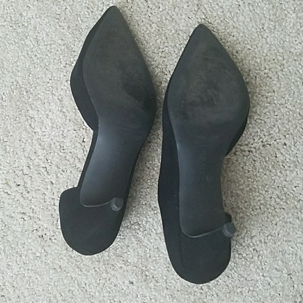Shoes - Picture 5 of 6